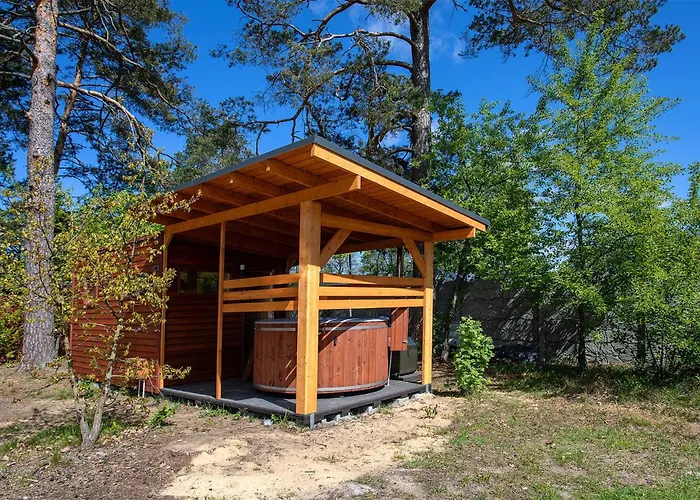 Nyaraló Amazing In Ostrowite With Sauna *